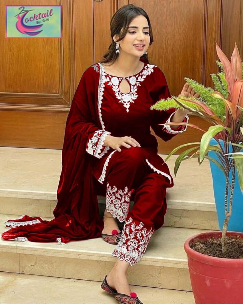 3 PC Lawn Cotton Suit Embroidered With Chiffon Lace Duppata